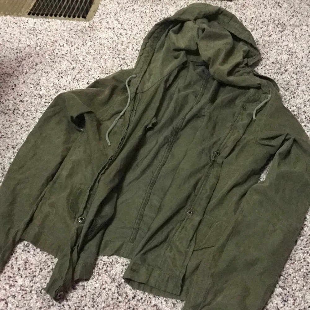 green lightweight military jacket w/ hood